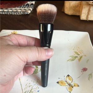 BareMinerals Smoothing Face Brush